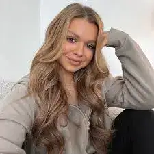 Allisa Rose, American lifestyle YouTuber and content creator known for home decor vlogs and authentic family content