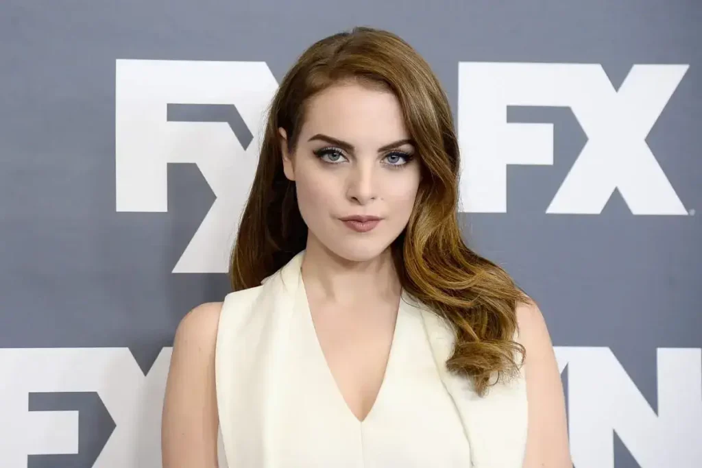 Liz Gillies
